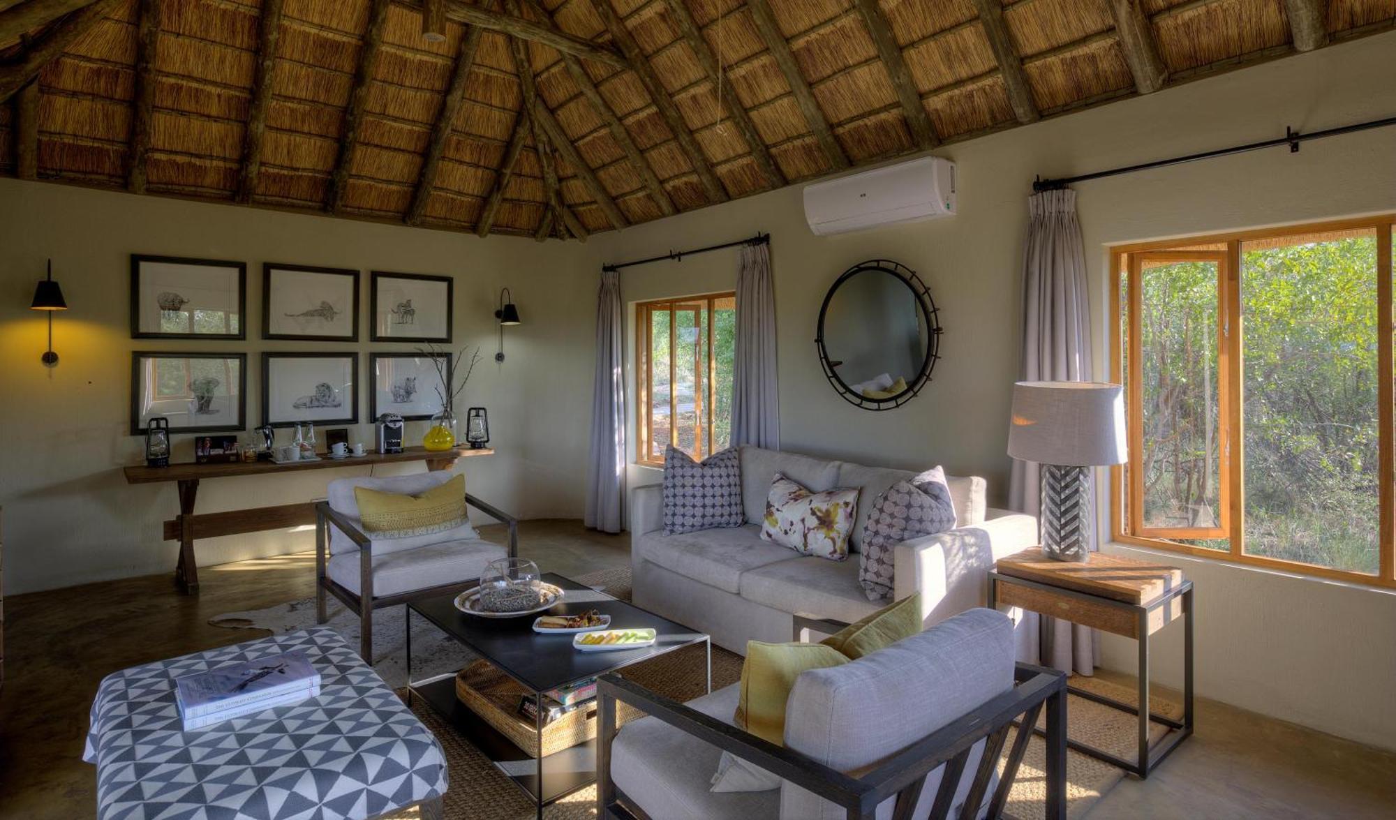 Rhulani Safari Lodge Заповедник Мадикве Экстерьер фото