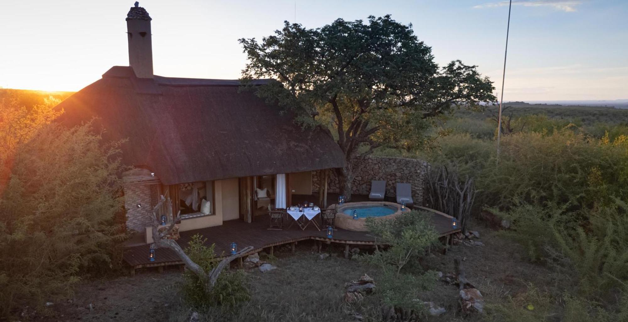 Rhulani Safari Lodge Заповедник Мадикве Экстерьер фото